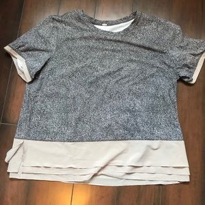 Lululemon t-shirt